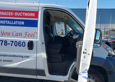 2017 Ram Promaster 1500 Low Roof 136 Wb z USA, uszkodzony, nr VIN 3C6TRVAG0HE516140